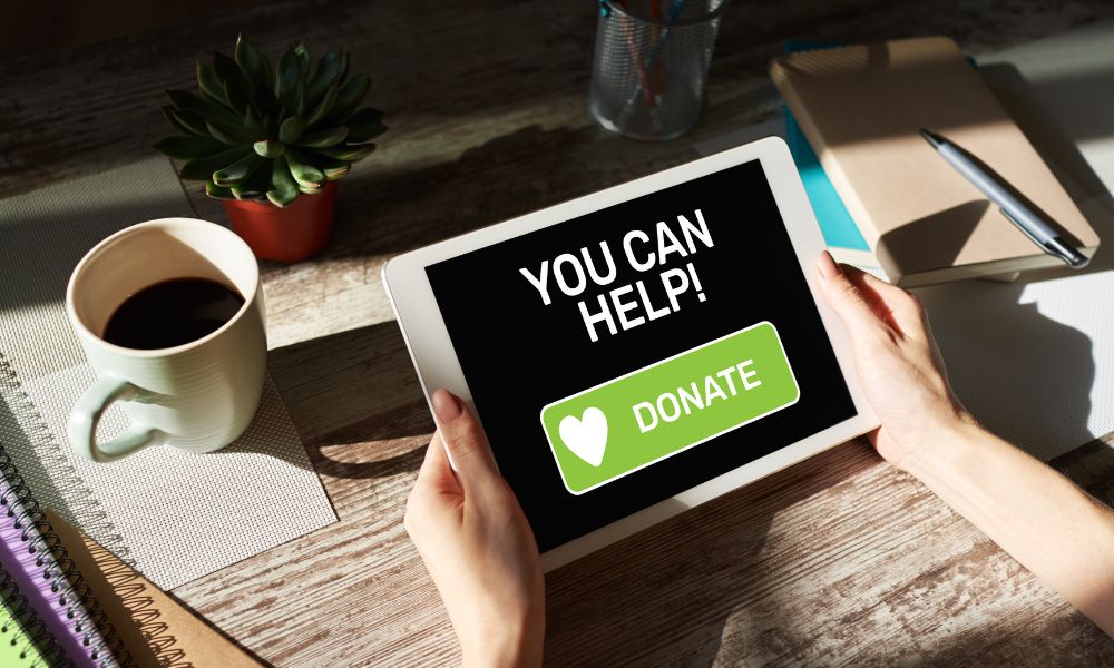 4 Advantages of Online Fundraising for Team Sports