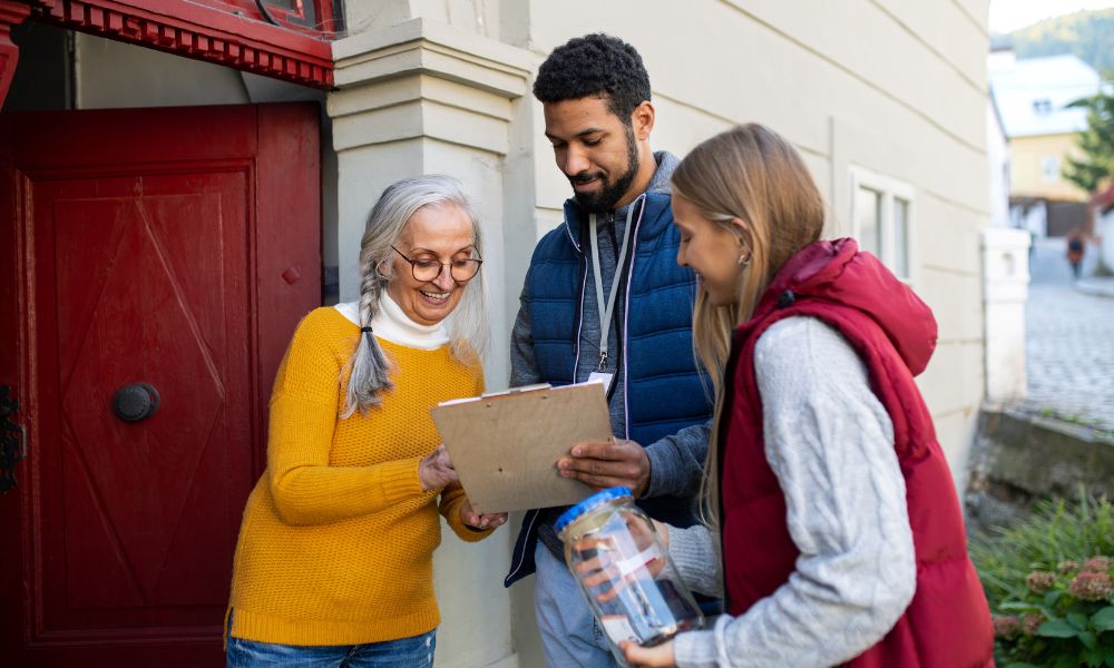 Online vs. Door-to-Door Fundraising: Which Is Right for You?